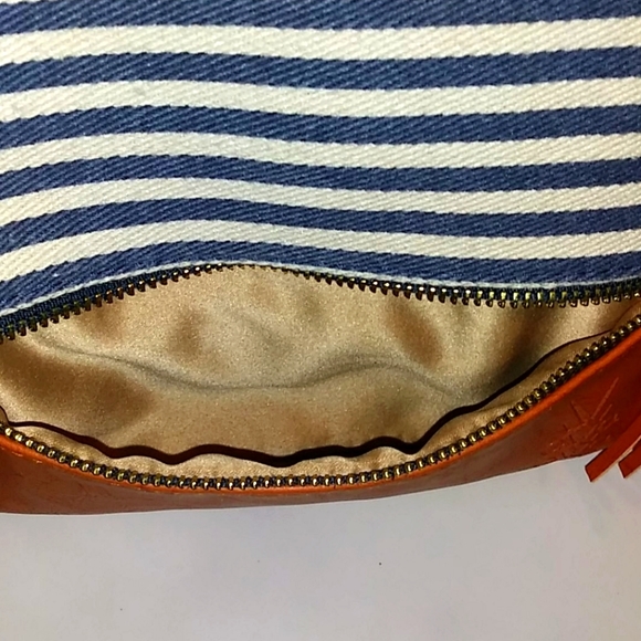 💇 Stylist Crossbody - Picture 6 of 8